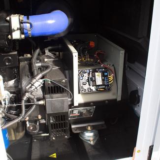 Hyundai DHY14KSE 14kVA 1500RPM Three Phase 415v water cooled standby Diesel Generator