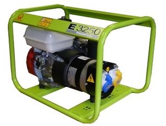 Pramac E3250 - 2.9kVA / 2.2kW Honda GX160 powered petrol generator Dual Voltage 230v / 110v